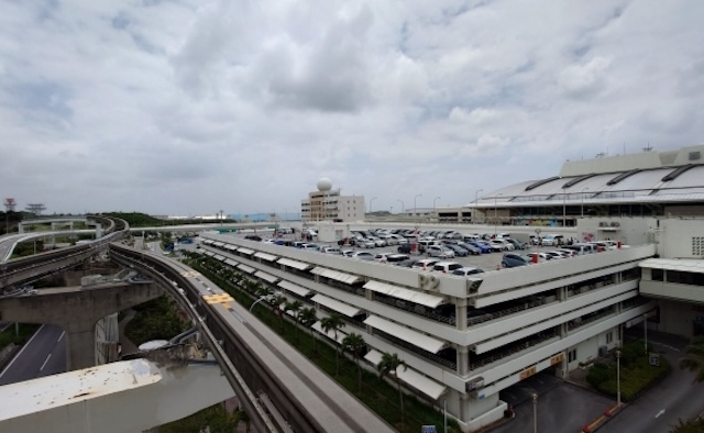 那覇空港の駐車場で「レンタカーの受け渡し」？通常利用者が困っている現状と巻き込まれないための知識のバナー画像